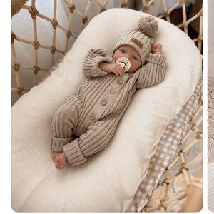 Little Bs beanie & outfit -newborn